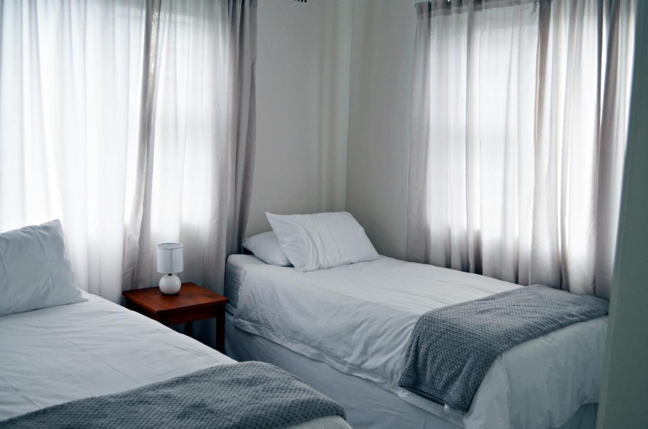 Broadway Self Catering Apartments Durbanville Exterior foto